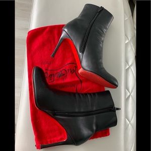 Christian Louboutin booties 38 authentic